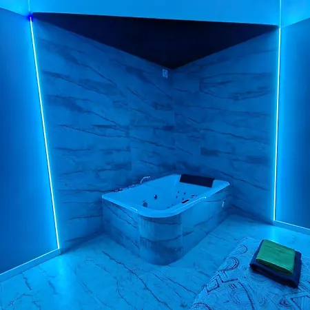 Centrum Jacuzzi Prywatny Parking Klimatyzacja 2 Radom Exterior photo